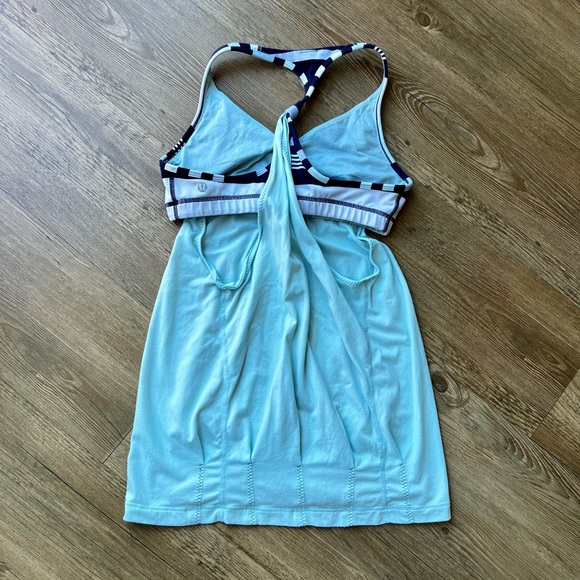 Lululemon no limit tank with built in bra - Picture 2 of 2